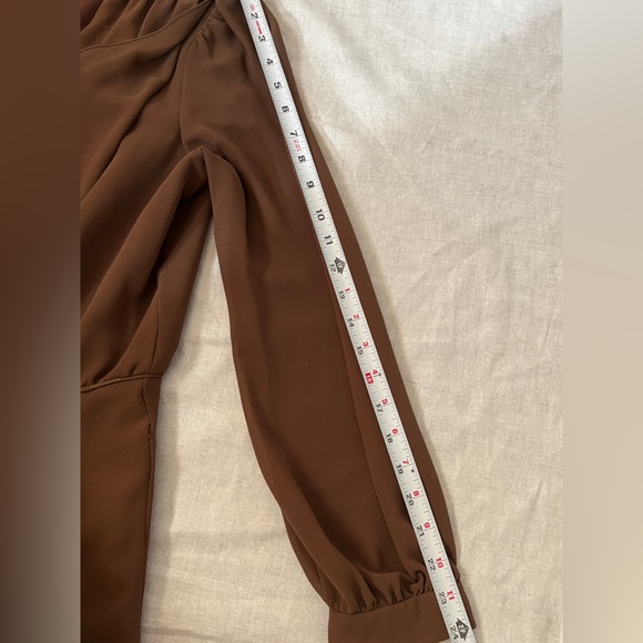 Vintage Hollywood regency Lilli Diamond brown and lace dress with sheer sleeves. - Picture 5 of 15